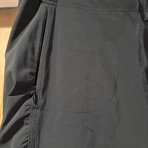 Athleta La Viva Capri Black Sz 8 - Picture 3 of 5